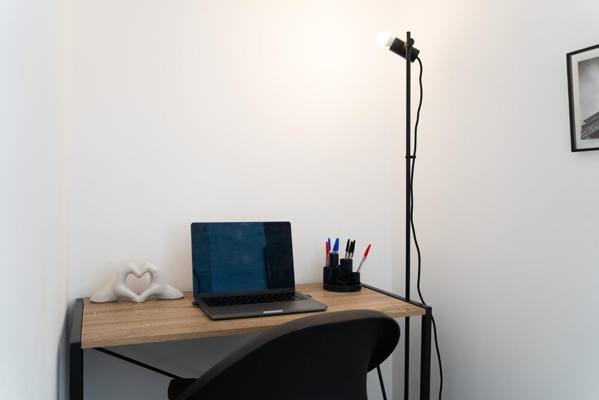 Luxury Studio Apartment In Sutton, London ซัตทอน ภายนอก รูปภาพ